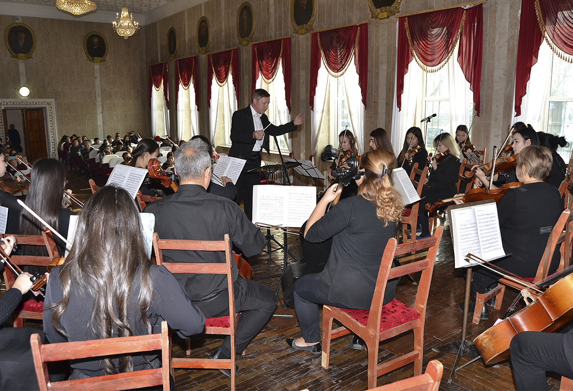 Струнных инструментов